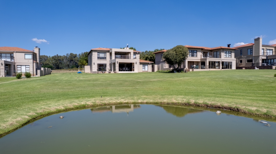 5 Bedroom Property for Sale in Club Milos Estate Free State